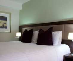 Hotel Cambridge Bar Hill , Bw Signature Collection