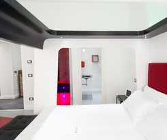  Irooms Forum and Colosseum