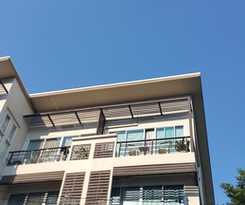 Admire House