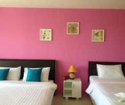 R-con Wong Amat Suite