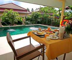 Thai Thani Pool Villa Resort