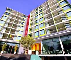 Lakkhana Poolside Resort