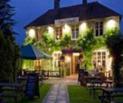 Hotel Cedars Inn