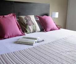 Hotel Casa Campus Pilar Suites