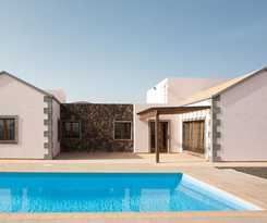 VIlla & Apartamentos Tao Mazo