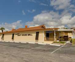 Hotel Outrigger Beach Resort