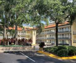 Hotel Simple Rewards Inn