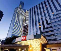 Ibis Paris La Défense Esplanade