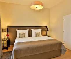 James and Apartments