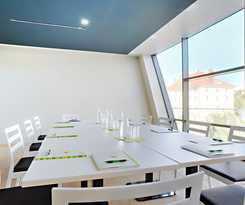 Harry’s Home and Apartments