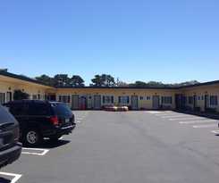 Deluxe Inn