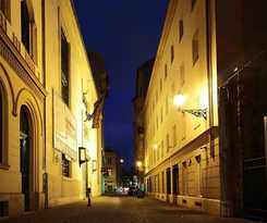 Maverick City Lodge -