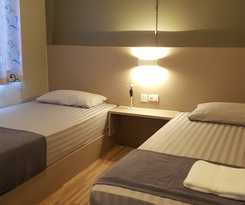 Baan Chanasongkram - Hostel