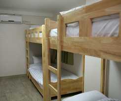 Hostel Moon's