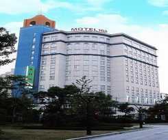 Motel168 Shanghai Jingan Tample Inn
