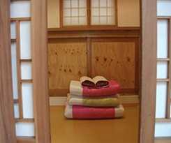 Hotel Bukchon Sarangchae Hanok Guesthouse