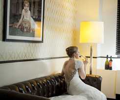 Gild Hall, A Thompson