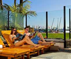 Hotel Catamaran Resort and Spa