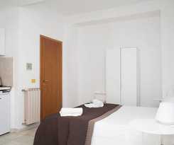 B&B Al Colosseo 8l