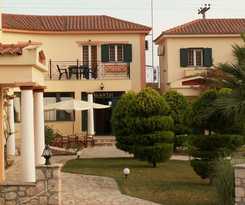 Apartamentos Elanthi Village Hotel