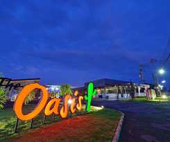 Hotel The Oasis Resort