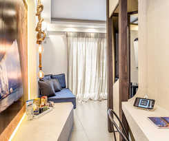 Harbor Suites