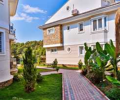  Golden Life Blue Green Residence