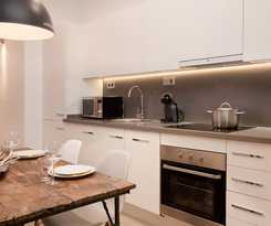 Click and Flat Seneca Suites