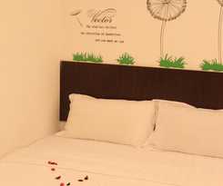 Hotel Apple 1 Gurney