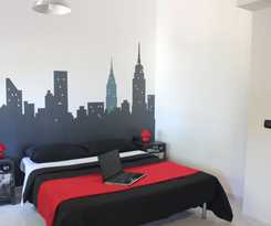 Metropolis Rooms and Services