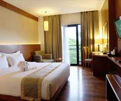 Hotel Oak Tree Emerald Semarang