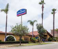 Hotel Howard Johnson By Wyndham National City/san Diego South