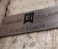  Piazza Del Gesù Luxury Suites