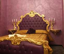 Pope's Suites