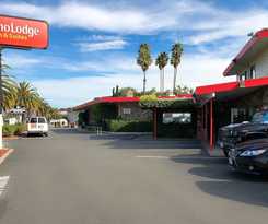 Hotel Econo Lodge Inn and Suites Oakland Airport