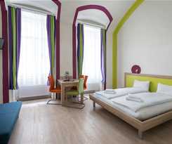 Hotel Amber Gardenview Studios