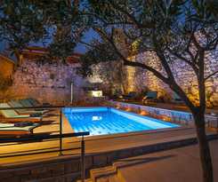 Apartamentos California