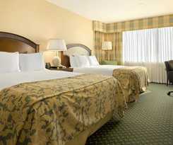 Hilton East Brunswick and Executive Meeting Center