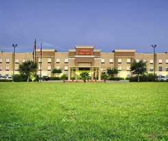 Hampton Inn and Suites Houston - Rosenberg