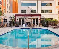 Hotel Embassy Suites By Hilton Valencia