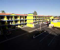 Hotel Anaheim Carriage Inn