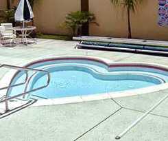 Motel Colonial Pool and Spa