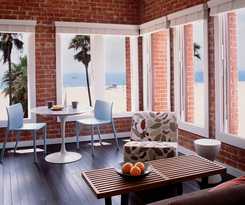 Hotel Venice Breeze Suites