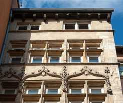 La Maison Debourg