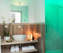 La Maison Des Tout Le Monde