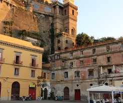 Hotel Surriento Suites