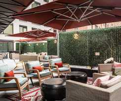 Avenue Suites