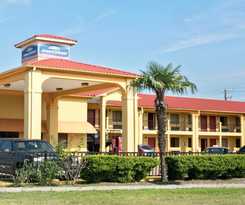 Howard Johnson By Wyndham Houston Heights/downtown