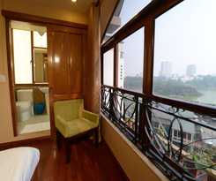 The Artisan Lakeview