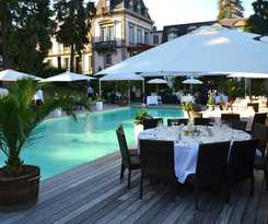 Le H - and Restaurant